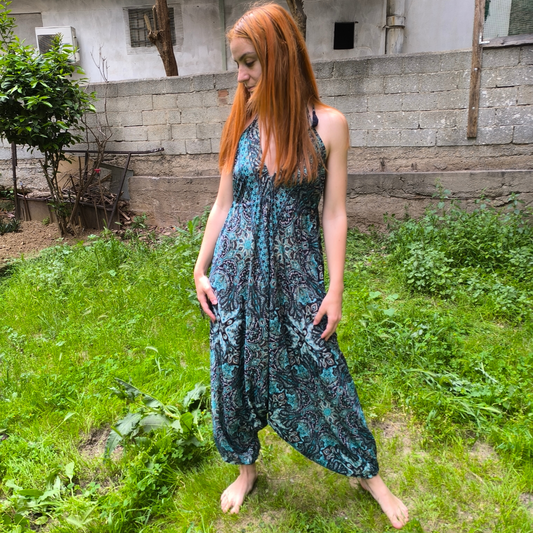 Ολόσωμη φόρμα μακριά με δέσιμο στο λαιμό/πλάτη και ανοιχτή πλάτη