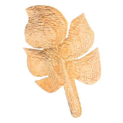 Πιατέλα σε σχήμα φύλλου από ξύλο καστανιάς