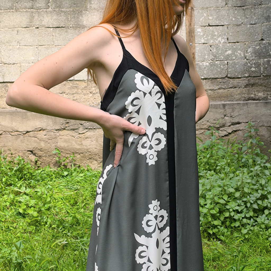 Φόρεμα closs μακρύ με ραντάκι