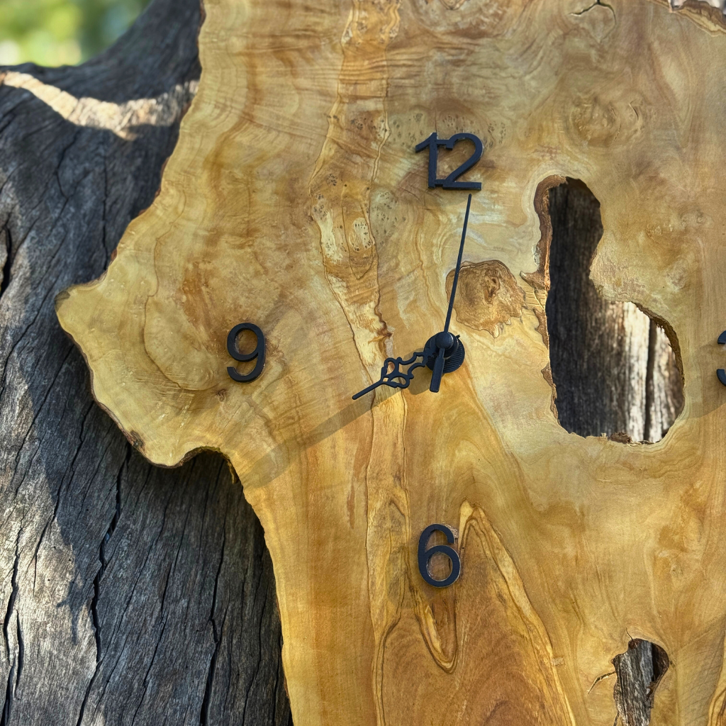 Ρολόι τοίχου από Ρίζα Ελιάς