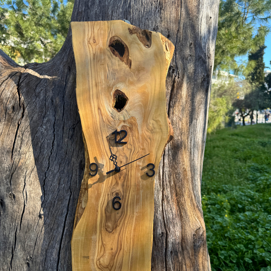 Ρολόι τοίχου από Ρίζα Ελιάς