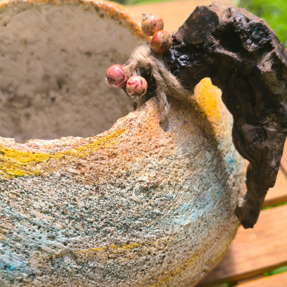 Κεραμικό μπωλ με ξύλινα στοιχεία